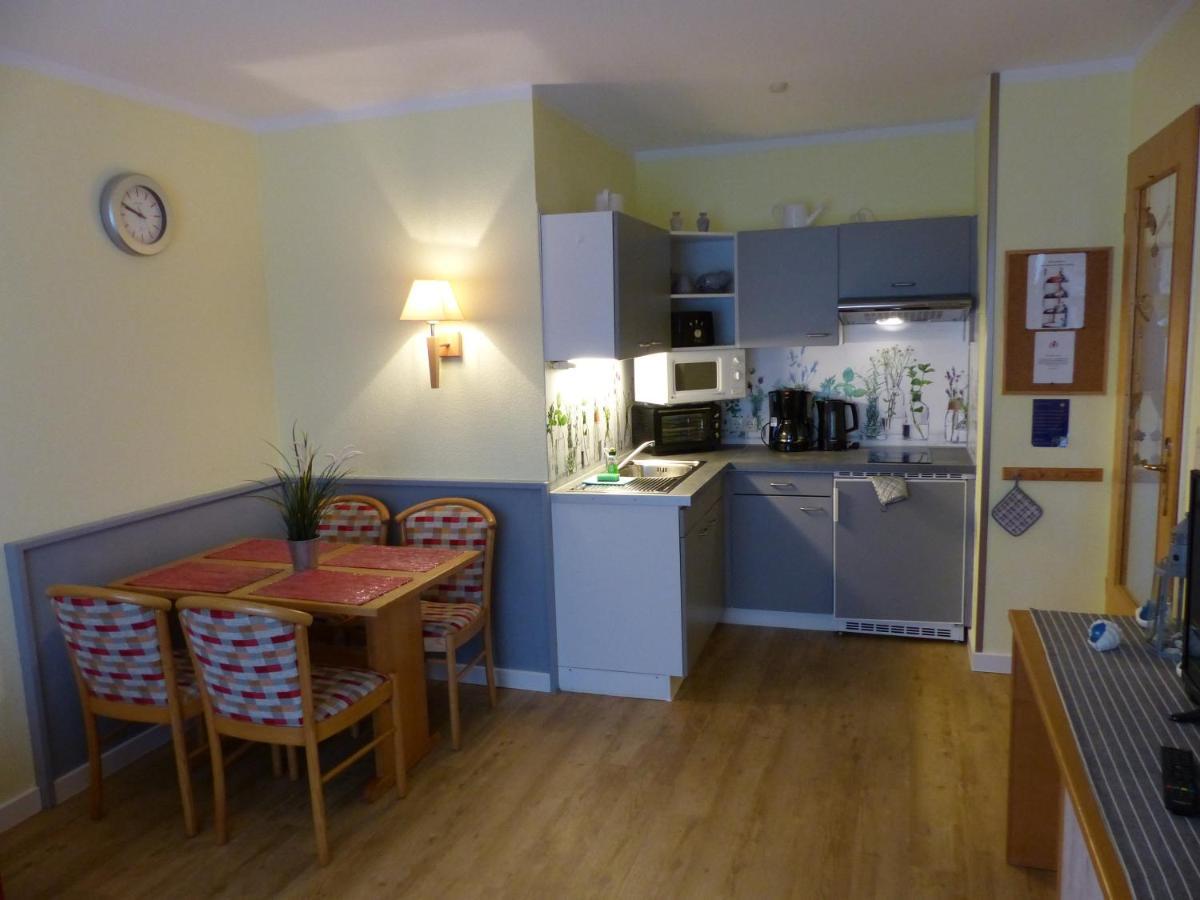 Ferienwohnung 12 - Seewald Haus Huehnergott Зеллин Экстерьер фото